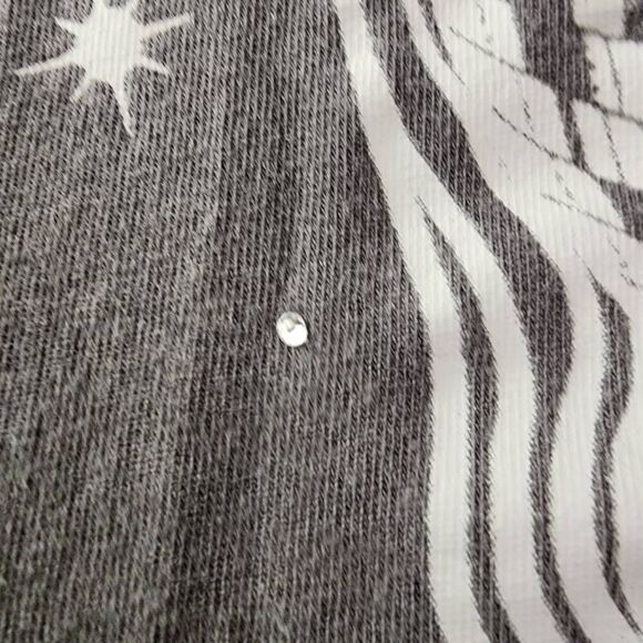 H&M Divided Grateful Dead Workd Skull Graphic Tshirt Size Small - Picture 2 of 5